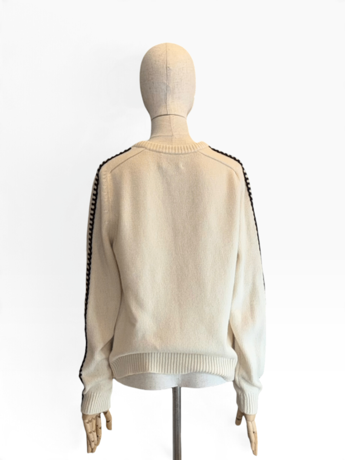 Pre-Loved Kujten V-Pullover mit Zierstich
