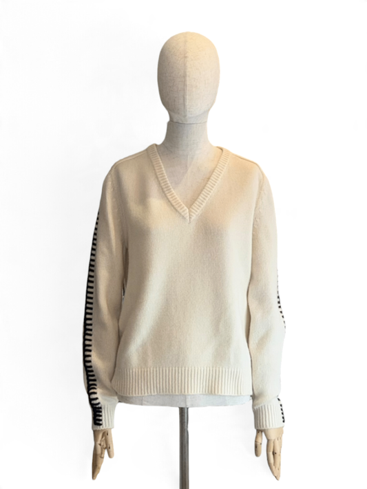 Pre-Loved Kujten V-Pullover mit Zierstich