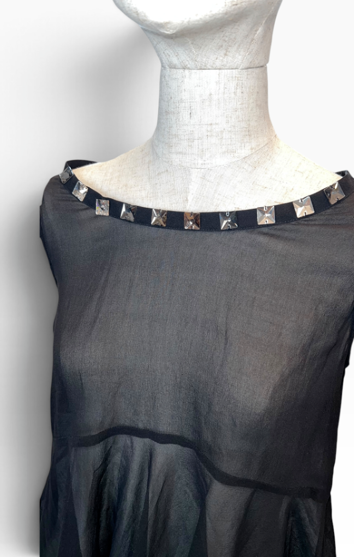Pre-Loved Pinko Top mit Strasssteinen