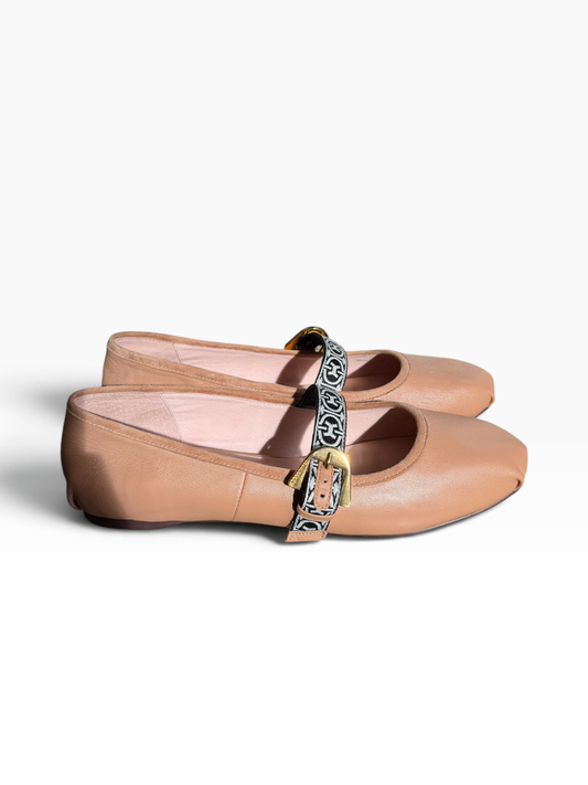 Pre-Loved Coccinelle Model Beatriz
