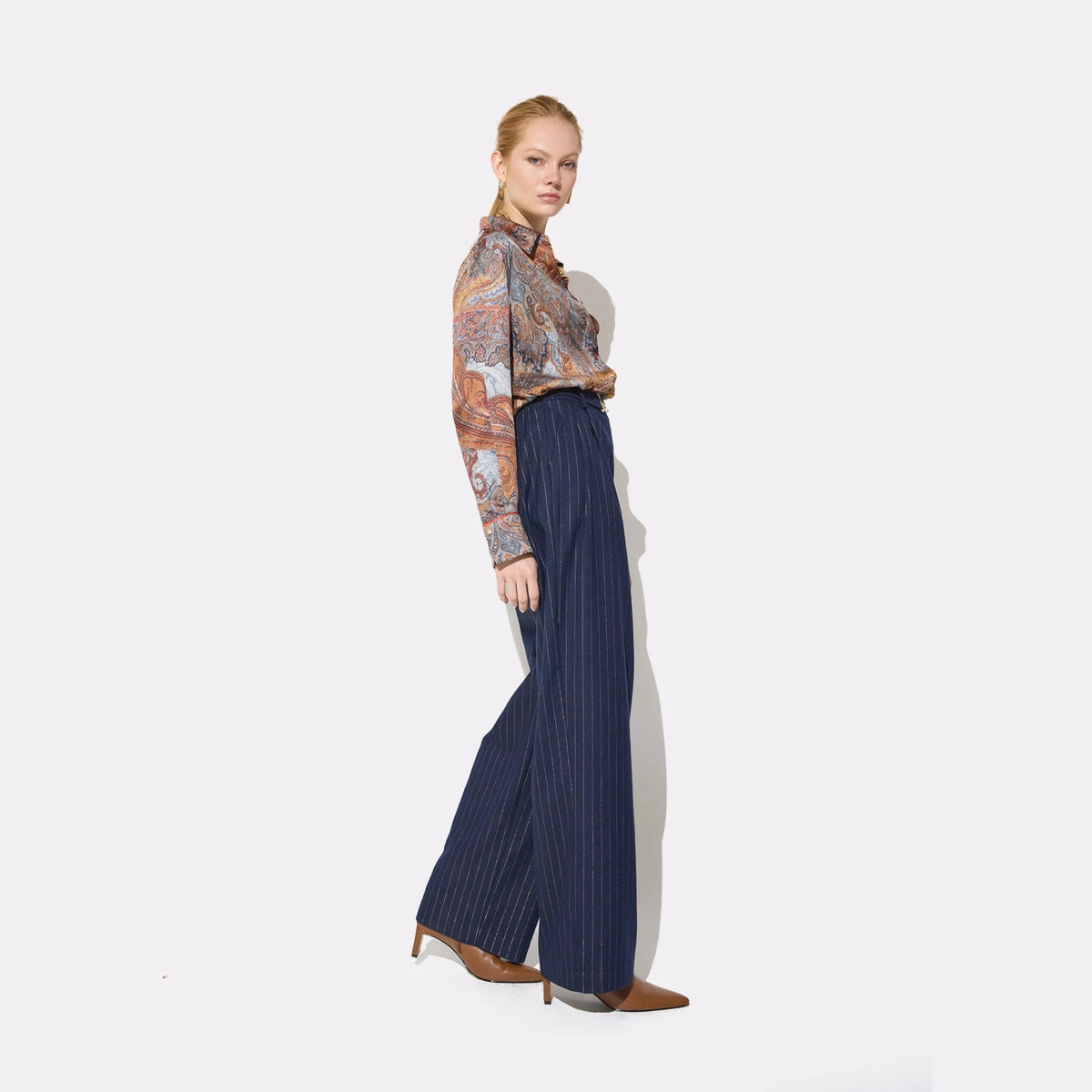 Lola Casademunt Hose mit Nadelstreifen Nachtblau