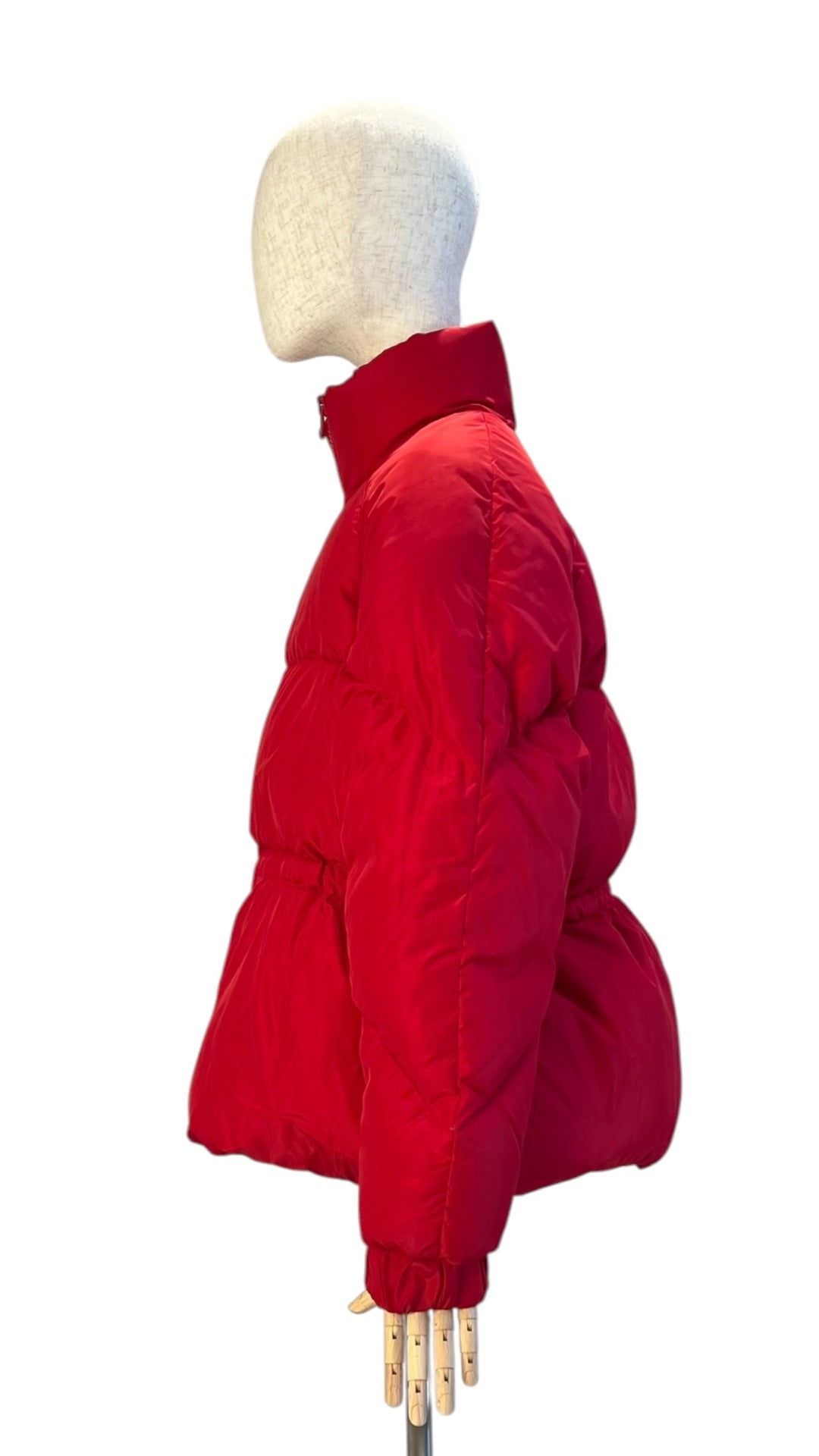 Pre-Loved Ganni Daunenjacke, rot